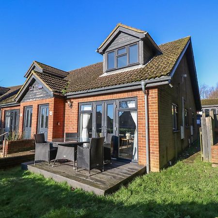Rookley Lake Cottage 文特诺 外观 照片